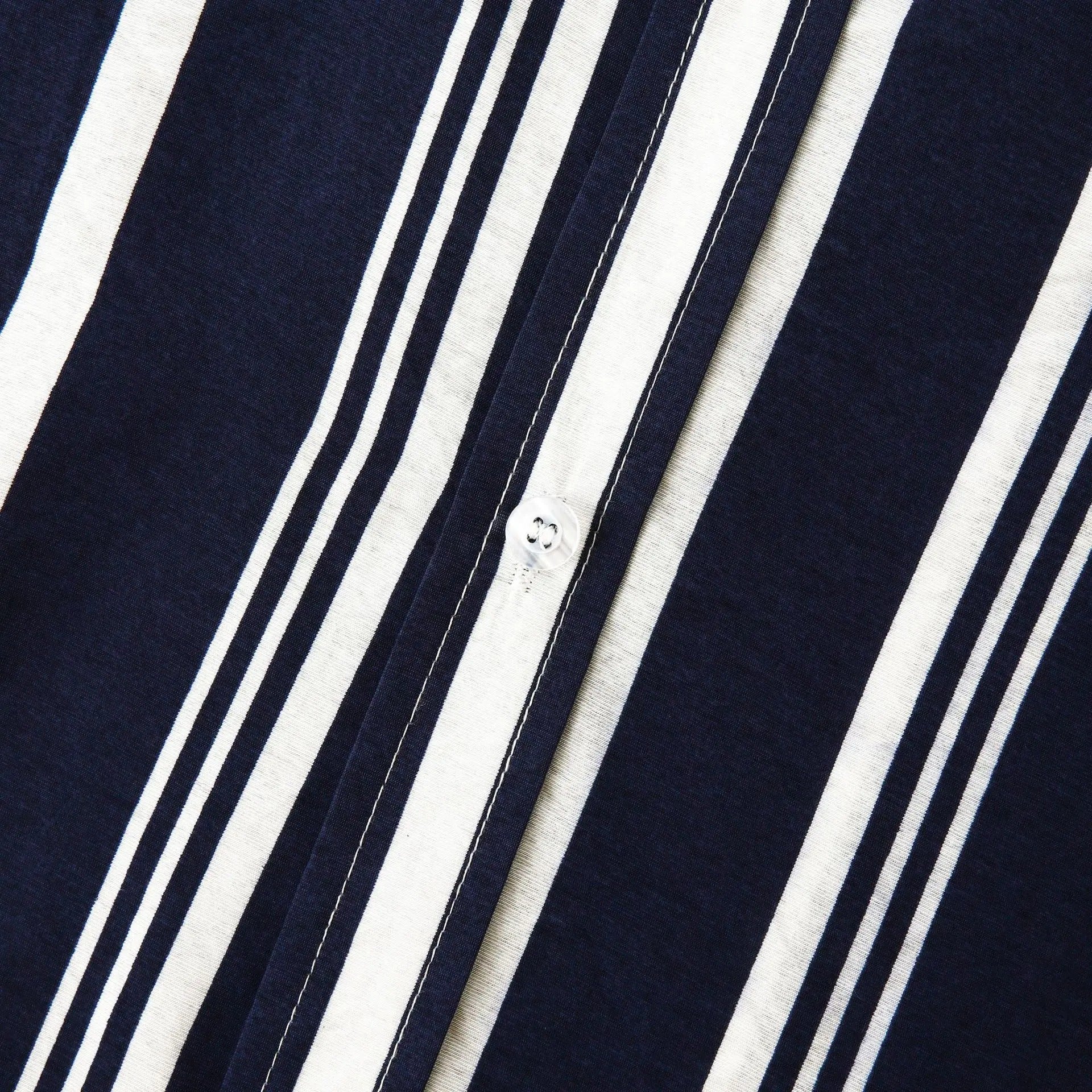 Chemise en lin rayée homme élégante, coupe classique 4
