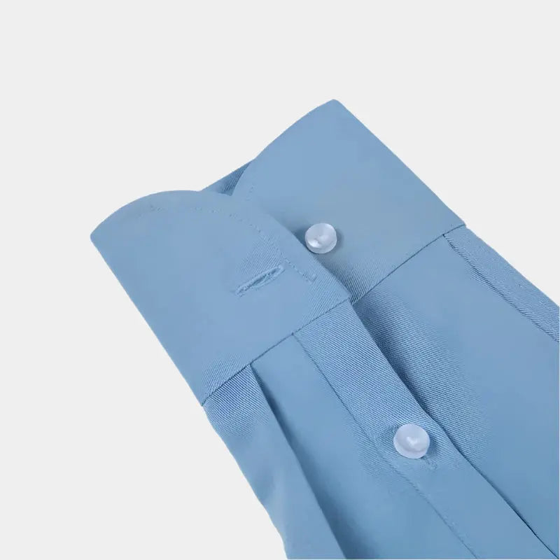Chemise habillée homme ajustée en tissu élégant 4