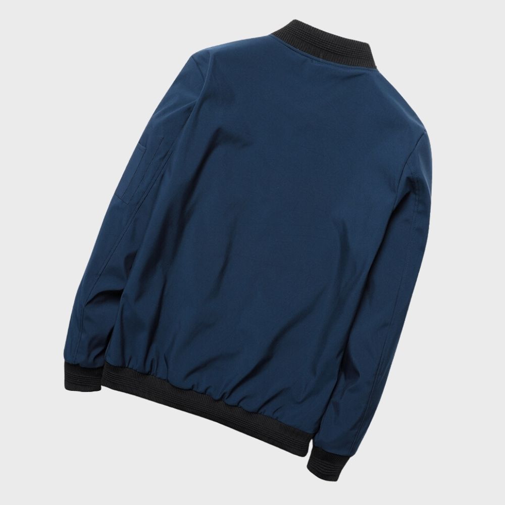 Veste bomber homme légère en polyester avec poches zippées 4