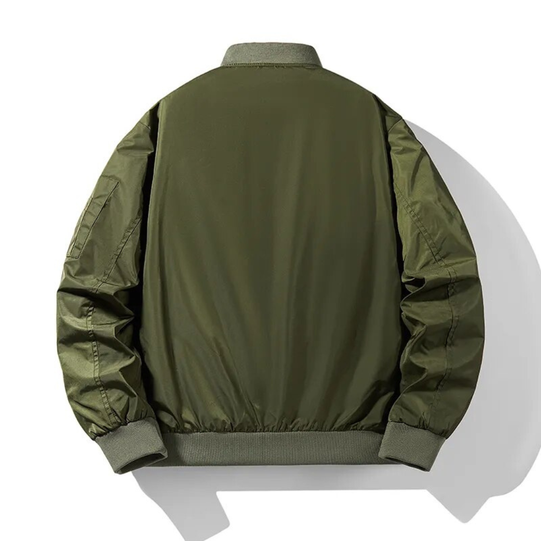 Veste bomber homme moderne en tissu technique résistant à l'eau 3