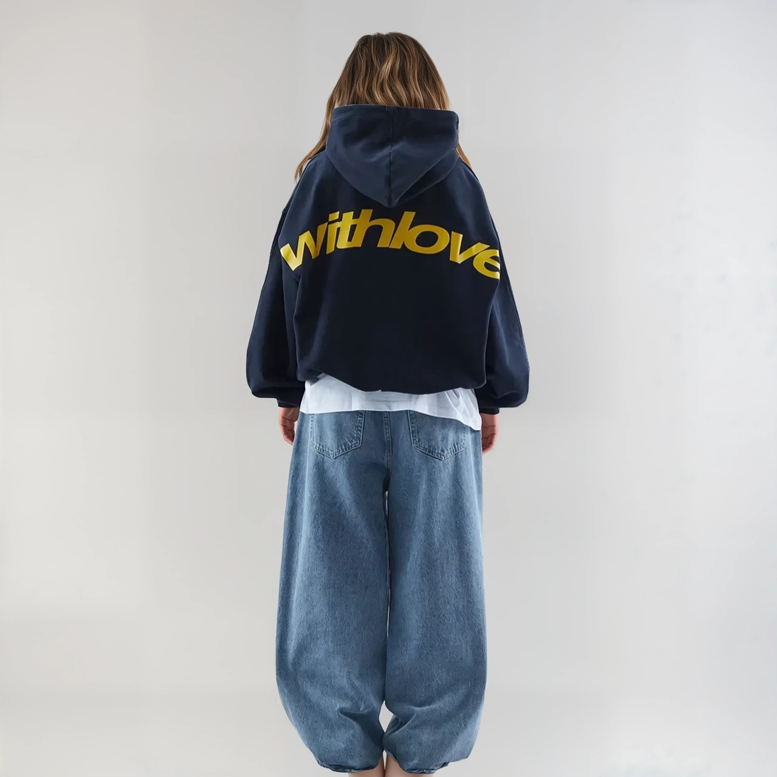 Hoodie classique unisexe en coton avec design minimaliste 0