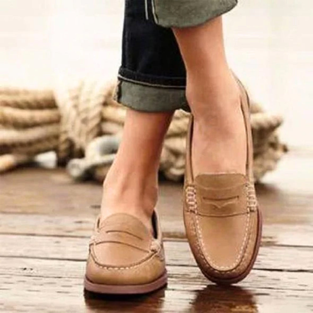 Mocassins en cuir synthétique pour femme avec design classique 0