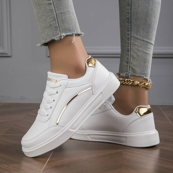 Sneakers Femme en Cuir Synthétique Blanc avec Détails Métalliques 1